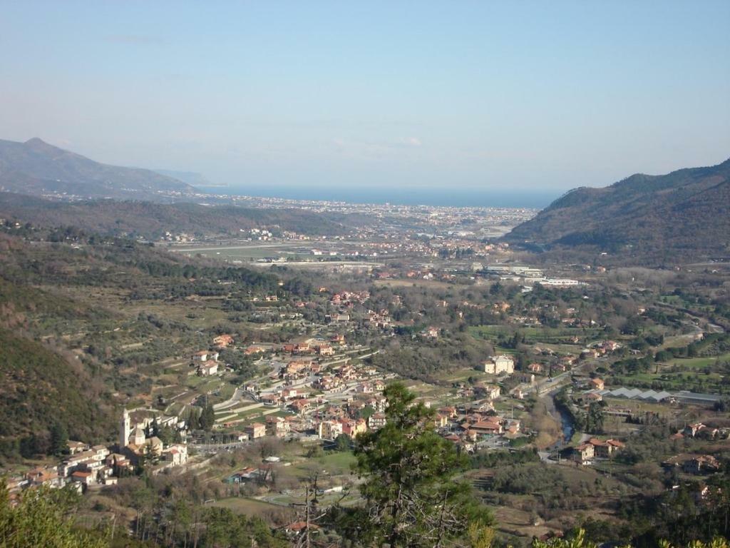 Vila Agriturismo A Veggia Vigna Garlenda Exteriér fotografie